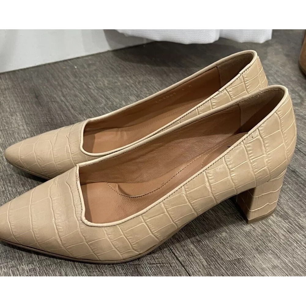 Aquatalia Women's Kiaraa Croc Embossed Pump Size 6 Block Heels Nude